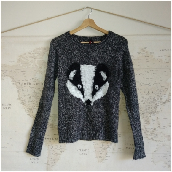Yoki Badger Knit Sweater in Heather Grey-Size M - Picture 4 of 7